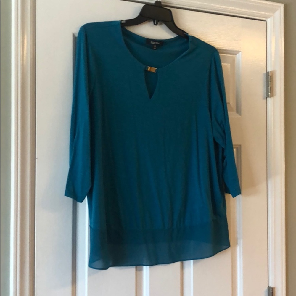 2x Ellen Tracy women’s blouse